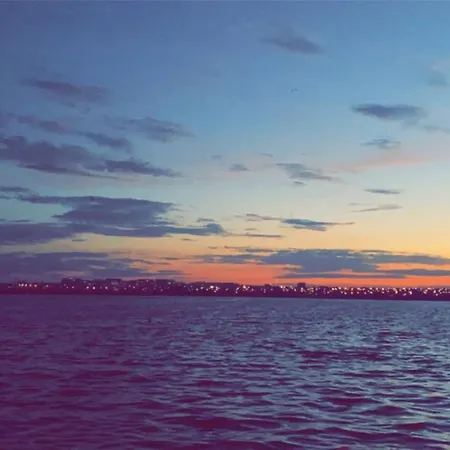 Laguna فندق